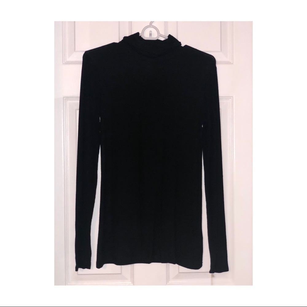 Mossimo black turtleneck